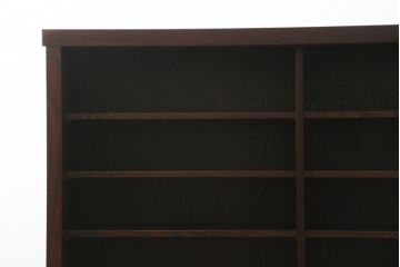 中古　美品!!　三面栗(クリ)材　落ち着いたデザインの水屋箪笥サイドボード(リビングボード、サイドキャビネット、食器棚、カップボード、収納棚、戸棚)(R-083112)