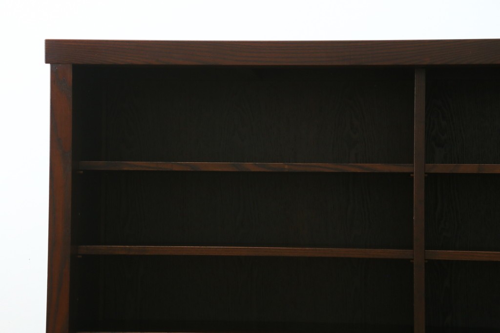 中古　美品!!　三面栗(クリ)材　落ち着いたデザインの水屋箪笥サイドボード　(R-083112)