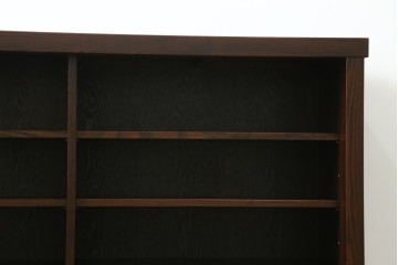 中古　美品!!　三面栗(クリ)材　落ち着いたデザインの水屋箪笥サイドボード　(R-083112)