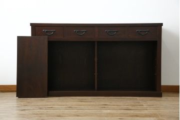 中古　美品!!　三面栗(クリ)材　引き出し4杯付き　落ち着いたデザインの水屋箪笥サイドボード(リビングボード、サイドキャビネット、食器棚、カップボード、収納棚、戸棚)(R-083113)