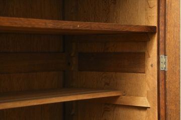 和製アンティーク　高級品!!　黒澤貞次郎　作業台付き　古い楢(ナラ)材のスライド扉　山葉(ヤマハ)家具風の上質なスタッキングブックケース(本棚、本箱、書棚、戸棚、収納棚、キャビネット)(R-083114)