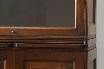 和製アンティーク　高級品!!　黒澤貞次郎　作業台付き　古い楢(ナラ)材のスライド扉　山葉(ヤマハ)家具風の上質なスタッキングブックケース(本棚、本箱、書棚、戸棚、収納棚、キャビネット)(R-083114)
