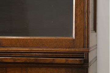 和製アンティーク　高級品!!　黒澤貞次郎　作業台付き　古い楢(ナラ)材のスライド扉　山葉(ヤマハ)家具風の上質なスタッキングブックケース(本棚、本箱、書棚、戸棚、収納棚、キャビネット)(R-083115)