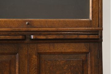 和製アンティーク　高級品!!　黒澤貞次郎　作業台付き　古い楢(ナラ)材のスライド扉　山葉(ヤマハ)家具風の上質なスタッキングブックケース(本棚、本箱、書棚、戸棚、収納棚、キャビネット)(R-083115)