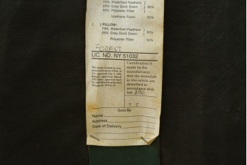 中古　美品!!　高級品　アメリカ　Stickley(スティックレー、スティックレイ)　オーク材　本革(レザー)　直線を基調とした縦格子が美しいデザインの2Pソファ　(R-083117)