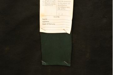 中古　美品!!　高級品　アメリカ　Stickley(スティックレー、スティックレイ)　オーク材　本革(レザー)　直線を基調とした縦格子が美しいデザインの2Pソファ(アームソファ、ラブソファ、二人掛け、2人掛け)(R-083117)