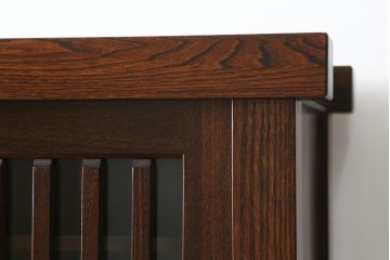 中古　超美品!!　三面欅(ケヤキ)材　格子戸　職人技が光る頑丈で丁寧な作りの水屋箪笥(キャビネット、食器棚、カップボード、収納棚、戸棚)(R-083120)