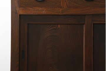 中古　超美品!!　三面欅(ケヤキ)材　格子戸　職人技が光る頑丈で丁寧な作りの水屋箪笥(キャビネット、食器棚、カップボード、収納棚、戸棚)(R-083120)