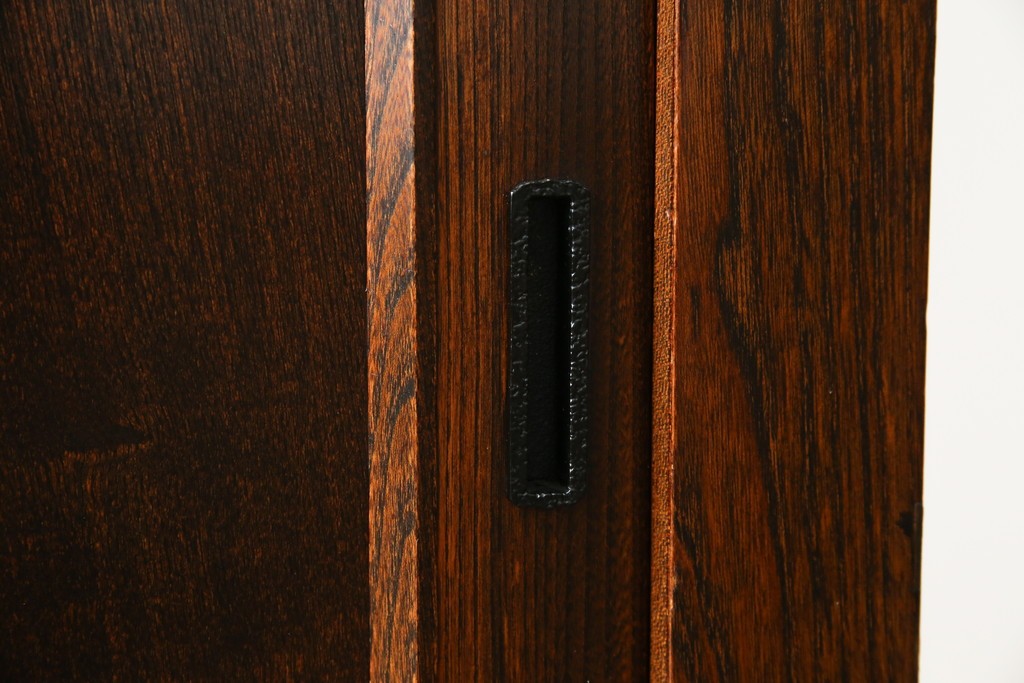 中古　超美品!!　三面欅(ケヤキ)材　格子戸　職人技が光る頑丈で丁寧な作りの水屋箪笥(キャビネット、食器棚、カップボード、収納棚、戸棚)(R-083120)