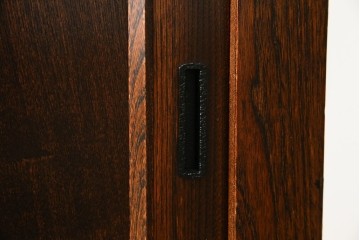 中古　超美品!!　三面欅(ケヤキ)材　格子戸　職人技が光る頑丈で丁寧な作りの水屋箪笥(キャビネット、食器棚、カップボード、収納棚、戸棚)(R-083120)