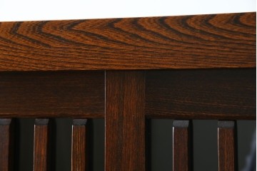 中古　超美品!!　三面欅(ケヤキ)材　格子戸　職人技が光る頑丈で丁寧な作りの水屋箪笥(キャビネット、食器棚、カップボード、収納棚、戸棚)(R-083120)