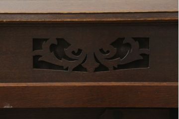 ジャンク品　和製アンティーク　昭和初期　YAMAHA(山葉・ヤマハ)　クラシカルなデザインが目を引く上質な楢(ナラ)材のオルガン(オブジェ、ディスプレイ)(R-083123)