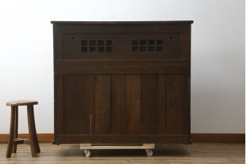 ジャンク品　和製アンティーク　昭和初期　YAMAHA(山葉・ヤマハ)　クラシカルなデザインが目を引く上質な楢(ナラ)材のオルガン(オブジェ、ディスプレイ)(R-083123)