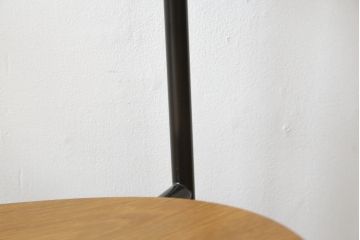 中古　美品　北欧家具　老舗家具メーカー CARL HANSEN & SON(カール・ハンセン&サン)　ハンス J. ウェグナー(HANS J. WEGNER)デザイン　CH88P　洗練されたデザインが目を引くチェア(ダイニングチェア、アームレスチェア、オフィスチェア、板座チェア、イス、椅子)(R-083124)