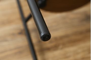 中古　美品　北欧家具　老舗家具メーカー CARL HANSEN & SON(カール・ハンセン&サン)　ハンス J. ウェグナー(HANS J. WEGNER)デザイン　CH88P　洗練されたデザインが目を引くチェア(ダイニングチェア、アームレスチェア、オフィスチェア、板座チェア、イス、椅子)(R-083124)