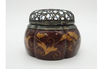 時代物　大名道具　金蒔絵　梨地　阿古陀　香炉(花唐草、籠目火屋、木製、漆器、漆芸、仏具、茶道具、木箱付き)(R-083127)