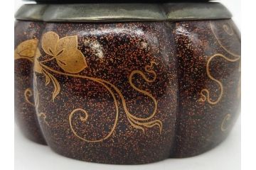 時代物　大名道具　金蒔絵　梨地　阿古陀　香炉(花唐草、籠目火屋、木製、漆器、漆芸、仏具、茶道具、木箱付き)(R-083127)
