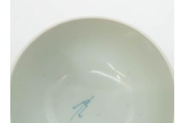 江戸期　古伊万里　染付　柳文が目を引く湯呑み2客セット(湯のみ、ぐい呑み、煎茶、茶器、和食器)(R-083129)