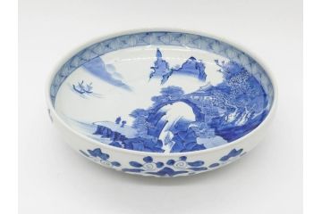 江戸期　古伊万里　染付　約33cm　1尺　大皿　緻密に描かれた山水図が見事な大鉢(深鉢、和皿、和食器、一尺)(R-083130)