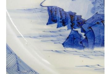 江戸期　古伊万里　染付　約33cm　1尺　大皿　緻密に描かれた山水図が見事な大鉢(深鉢、和皿、和食器、一尺)(R-083130)