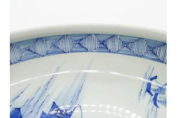 江戸期　古伊万里　染付　約33cm　1尺　大皿　緻密に描かれた山水図が見事な大鉢(深鉢、和皿、和食器、一尺)(R-083130)