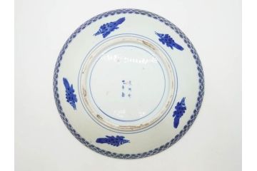 上手物　江戸期　太明成化年製　古伊万里　染付　色絵　約39cm　1尺3寸　色鮮やかな絵付けが存在感を放つ大皿(魚、和皿、和食器、一尺三寸)(R-083131)