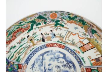 江戸期　古伊万里　染付　色絵　金彩　松竹梅　約46cm　1尺5寸　華やかで凝った意匠が目を引く大皿(人物、鳳凰、桐、和皿、和食器、一尺五寸)(R-083132)