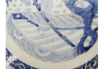 江戸期　古伊万里　染付　色絵　金彩　松竹梅　約46cm　1尺5寸　華やかで凝った意匠が目を引く大皿(人物、鳳凰、桐、和皿、和食器、一尺五寸)(R-083132)