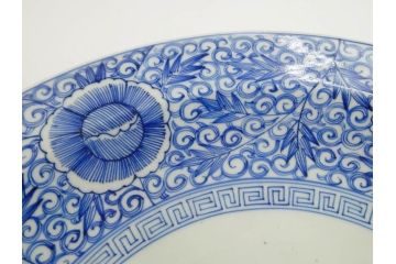 江戸期　古伊万里　染付　線描　花唐草　約41cm　1尺3寸　食卓を爽やかに彩る大皿(和皿、和食器、一尺三寸)(R-083133)