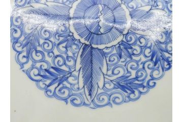 江戸期　古伊万里　染付　線描　花唐草　約41cm　1尺3寸　食卓を爽やかに彩る大皿(和皿、和食器、一尺三寸)(R-083133)