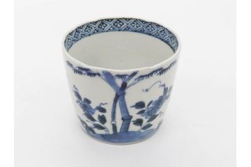江戸期　古伊万里　染付　渦福　様々な用途に使える猪口4客セット(ススキ、竹、五葉若葉、そば猪口、蕎麦猪口、酒器、杯、盃、おちょこ、湯呑み、湯のみ、和食器)(R-083134)
