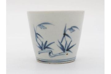 江戸期　古伊万里　染付　渦福　様々な用途に使える猪口4客セット(ススキ、竹、五葉若葉、そば猪口、蕎麦猪口、酒器、杯、盃、おちょこ、湯呑み、湯のみ、和食器)(R-083134)