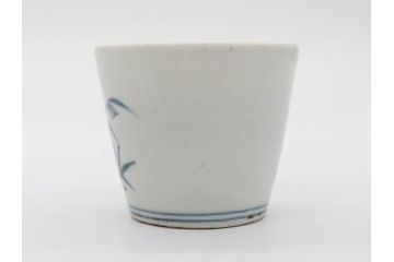 江戸期　古伊万里　染付　渦福　様々な用途に使える猪口4客セット(ススキ、竹、五葉若葉、そば猪口、蕎麦猪口、酒器、杯、盃、おちょこ、湯呑み、湯のみ、和食器)(R-083134)