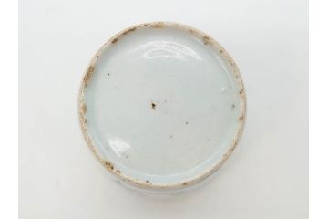 江戸期　古伊万里　染付　渦福　様々な用途に使える猪口4客セット(ススキ、竹、五葉若葉、そば猪口、蕎麦猪口、酒器、杯、盃、おちょこ、湯呑み、湯のみ、和食器)(R-083134)