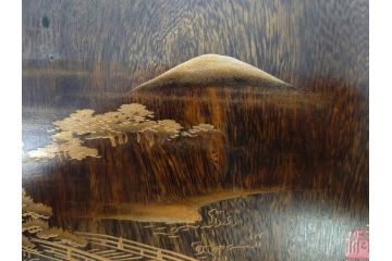 明治期　小川松民　晴川院法印　金銀蒔絵　波千鳥　豪華な蒔絵が素晴らしい!上品な雰囲気漂う硯箱(硯、水滴、水差し、漆器、漆芸、木製、書道具、共箱付き)(R-083136)