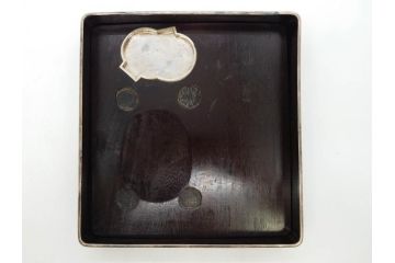 明治期　小川松民　晴川院法印　金銀蒔絵　波千鳥　豪華な蒔絵が素晴らしい!上品な雰囲気漂う硯箱(硯、水滴、水差し、漆器、漆芸、木製、書道具、共箱付き)(R-083136)