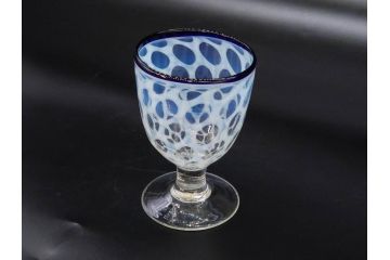 当時物　大正〜昭和初期　棗(なつめ)型　青縁　乳白水玉　柔らかな雰囲気を醸し出す氷コップ(なつめ形、吹きガラス、グラス、硝子、和ガラス)(R-083138)