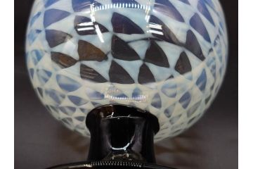 当時物　大正〜昭和初期　碗型　乳白　鱗文　エナメル脚　レトロな趣ある氷コップ(吹きガラス、グラス、硝子、和ガラス)(R-083139)