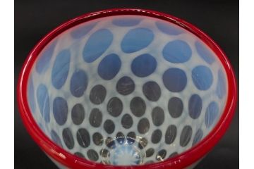 当時物　大正〜昭和初期　棗(なつめ)型　乳白水玉　優しい色合いに魅了される赤縁氷コップ2客セット(なつめ形、吹きガラス、硝子、グラス、和ガラス)(R-083141)