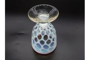 当時物　大正〜昭和初期　棗(なつめ)型　乳白水玉　優しい色合いに魅了される赤縁氷コップ2客セット(なつめ形、吹きガラス、硝子、グラス、和ガラス)(R-083141)