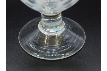 当時物　大正〜昭和初期　棗(なつめ)型　乳白水玉　優しい色合いに魅了される赤縁氷コップ2客セット(なつめ形、吹きガラス、硝子、グラス、和ガラス)(R-083141)