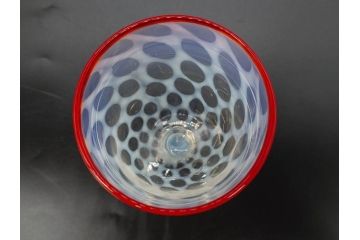 当時物　大正〜昭和初期　棗(なつめ)型　乳白水玉　優しい色合いに魅了される赤縁氷コップ2客セット(なつめ形、吹きガラス、硝子、グラス、和ガラス)(R-083141)