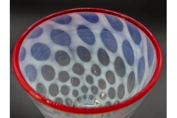 当時物　大正〜昭和初期　棗(なつめ)型　乳白水玉　優しい色合いに魅了される赤縁氷コップ2客セット(なつめ形、吹きガラス、硝子、グラス、和ガラス)(R-083141)