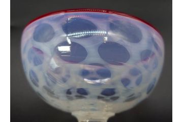 当時物　大正〜昭和初期　碗型　乳白水玉　赤縁　レトロモダンな雰囲気が魅力の氷コップ2客セット(吹きガラス、硝子、グラス、和ガラス)(R-083142)