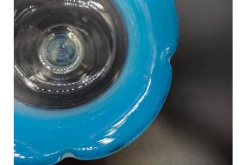 当時物　大正〜昭和初期　棗(なつめ)型　輪花　乳白ぼかし　赤縁　青縁　レトロな雰囲気漂う氷コップ3客セット(なつめ形、吹きガラス、硝子、グラス、和ガラス)(R-083145)