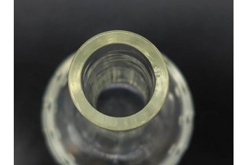昭和初期〜中期　乳白　醤油差し　気品を感じるガラス瓶3点セット(醤油瓶、調味料入れ、ソース、一輪挿し、花器、花生、花入、花瓶、硝子、ビン)(R-083146)