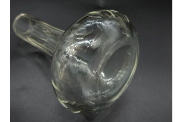 昭和初期〜中期　乳白　醤油差し　気品を感じるガラス瓶3点セット(醤油瓶、調味料入れ、ソース、一輪挿し、花器、花生、花入、花瓶、硝子、ビン)(R-083146)