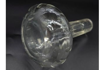 昭和初期〜中期　乳白　醤油差し　気品を感じるガラス瓶3点セット(醤油瓶、調味料入れ、ソース、一輪挿し、花器、花生、花入、花瓶、硝子、ビン)(R-083146)