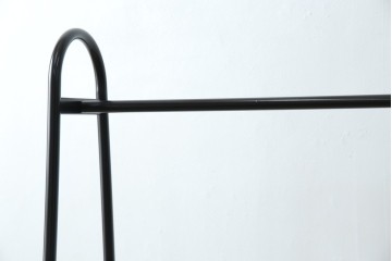 中古　美品　IDEE(イデー)　PAUL HANGER STAND(ポールハンガースタンド)　ナチュラル　シンプルで美しく暮らしに馴染むハンガーラック　(R-083148)