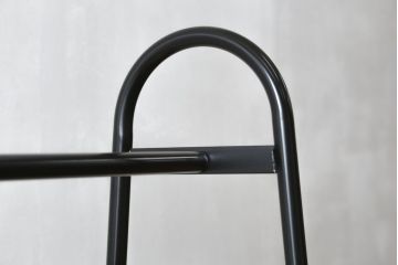 中古　美品　IDEE(イデー)　PAUL HANGER STAND(ポールハンガースタンド)　ナチュラル　シンプルで美しく暮らしに馴染むハンガーラック(洋服掛け、コート掛け、店舗什器)(R-083148)